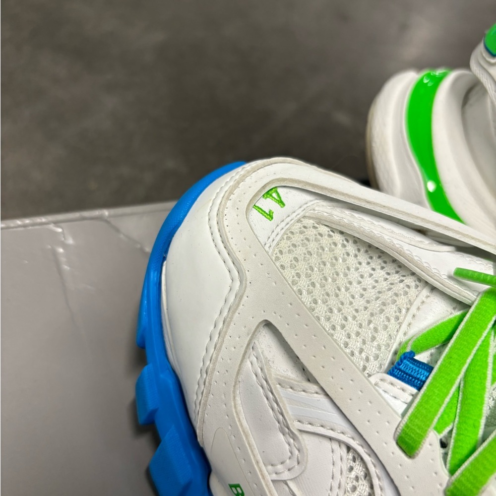 Balenciaga Sneaker - Men’s - Picture 2 of 7